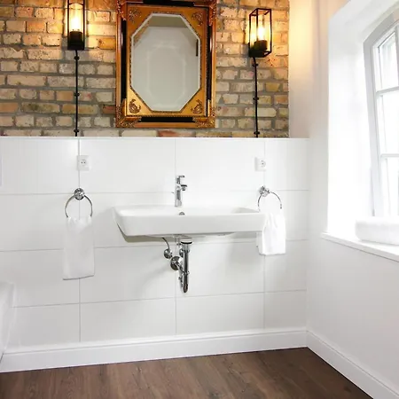 Birgit, * Wendorf (Kuhlen-Wendorf)